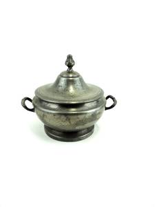 Modern Metal Tureen with Lid Heat Resistant Soup Serving Bowl for Hotel - Product Image 1