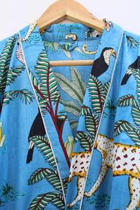 Bata Kimono de Algodón Suave y Transpirable con Estampado de Dibujos Animados Naaz Textile para Mujer, Camisón de Verano Hecho a Mano ODM con Cuello en V y Cintura Elástica - Product Image 2