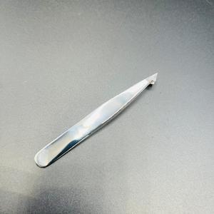 Pinzas para cejas cuadradas de acero inoxidable plateadas, punta plana, acabado espejo, pinzas para cejas, instrumento de belleza de metal duradero - Product Image 5