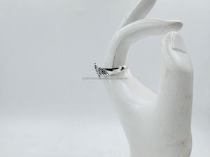 Anillo artesanal de plata 92,5 Earthborn Design - Product Image 3