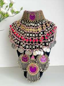 Ensemble de bijoux afghans traditionnels faits à la main en 4 pièces pour mariage et fête : collier, boucles d'oreilles, tikka et bijou de tête - Product Image 3
