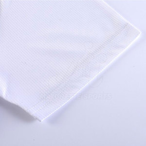 Uniforme de fútbol duradero y económico, diseñado para máxima movilidad y protección, adecuado para jóvenes, adultos y equipos profesionales. - Product Image 3