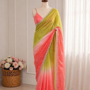 Sari en soie élégant et de créateur avec broderies de sequins et ornements de mariage, prix de gros par Royal Export - Product Image 6