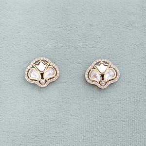 High Quality Wholesale Kundan Classic Fashion <b>Dangle</b> <b>Earrings</b> with <b>Gold</b> Plating - Product Image 3
