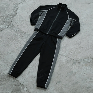 Chándal Unisex Negro y Gris con Bloques de Color, Cierre de Cremallera en Manga Larga, Estilo Deportivo, Ropa de Otoño para Adultos, Material de Poliéster Transpirable - Product Image 4