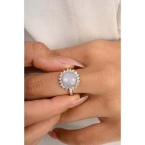 Anillo de Diamantes con Cabujón de Zafiro Estrella de 4.63 Quilates en Oro Sólido de 14K - Product Image 4