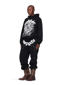 Sudadera con Capucha Unisex Negra de Algodón, Estilo Urbano, Manga Larga, Corte Holgado, Ligera para Invierno, con Cierre de Cordón - Product Image 3