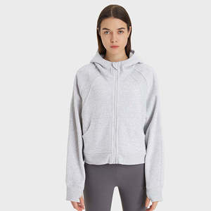 Sweat à capuche en molleton épais pour femme, personnalisé avec logo brodé, pour la vente en gros aux détaillants de streetwear américains - Product Image 5