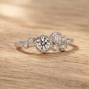 Bague de fiançailles en diamant de laboratoire taille brillant rond, or massif 10K 14K 18K, design de joaillerie fine, certifié IGI E VVS - Product Image 3