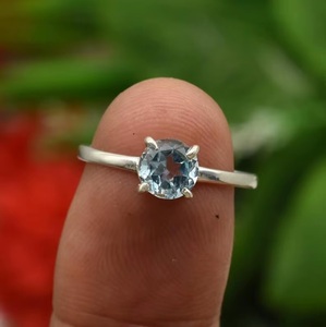 Anillo de topacio azul para mujer, joyería hecha a mano en plata de ley 925, elegante anillo de plata maciza para mujer - Product Image 5