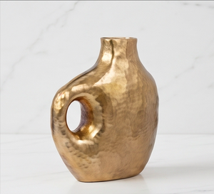 Jarrón de Metal Dorado de Lujo, Diseño Contemporáneo, Decorativo, Perfecto para la Sala de Estar o la Mesa del Comedor - Product Image 1