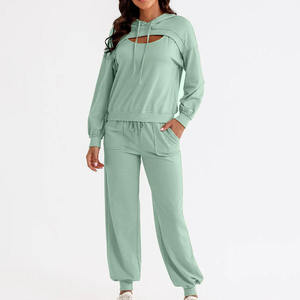 Sudadera Corta Personalizada para Mujer, Sudadera Casual con Capucha, Sudadera Oversize para Mujer - Product Image 2