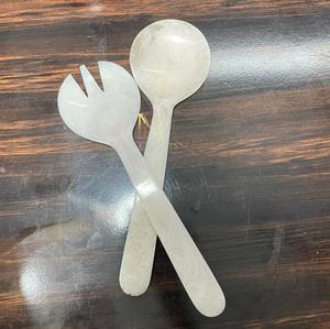 Bol de service rond en résine au design classique, écologique, poli, pour la décoration de table à la maison ou à l'hôtel, idéal pour servir des aliments et des salades - Product Image 6
