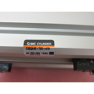 AMAT 3020-01232 CYL AIR 40MMBORE 75MMSTRK DBL-ACT - Equipo y Piezas de Semiconductores de Confianza de Marca Global - Product Image 3