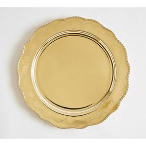 Assiette de présentation dorée style floral, fournitures de restaurant, plat de service alimentaire, résistance à la chaleur, écologique, assiette en métal pour décoration de mariage - Product Image 1