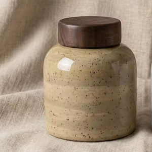 โถเก็บของเคลือบลายจุดทันสมัย พร้อมฝาไม้ปิดสนิท งานแฮนด์เมด ดีไซน์หรูหรา ใช้จัดระเบียบบนเคาน์เตอร์ จัดเก็บของในครัวอย่างชาญฉลาด - Product Image 1