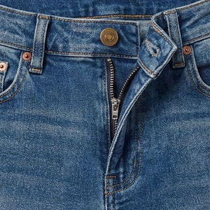 Shorts de Mezclilla para Mujer con Diseño Desgarrado, Personalizados, Sexys, para Uso Diario, Color Personalizado, Transpirables, Ideales para el Verano - Product Image 4