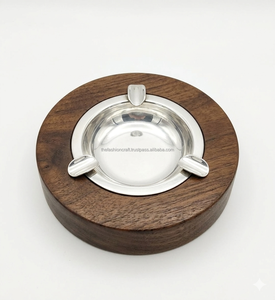 Cenicero Cuadrado de Madera y Metal Clásico Personalizado al por Mayor, Accesorio Premium para Fumar en la Oficina y el Hogar - Product Image 6