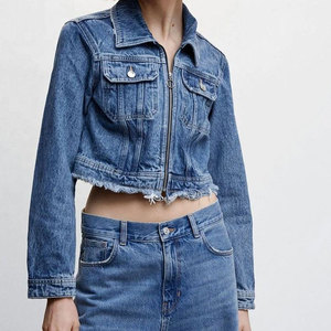 Women's Cropped Denim Trucker Jacket With Frayed Hem Zipper Closure Full Sleeve Turn-down Collar Autumn Style - Product Image 3