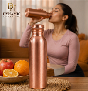 Bouteille d'eau en cuivre pur poli miroir de qualité supérieure avec bouchon à vis, gourde réutilisable, design épuré fait main pour la maison et le bureau - Product Image 3