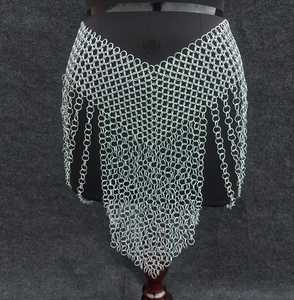 Robe de mode en armure de chaîne irrégulière en acier inoxydable plaqué argent avec détails à franges - Product Image 3