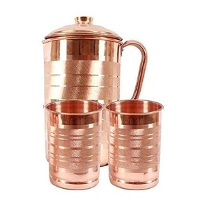 Juego de jarra de agua de cobre ayurvédica hecha a mano con dos vasos, ideal para un estilo de vida saludable, almacenamiento diario de agua y uso para servir. - Product Image 1