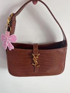 Lindo Llavero de Flores con Cuentas, Colgante para Bolso o Coche, Regalo para Mujer, Artesanía, Bordado de Flores con Cuentas de Semillas - Product Image 2