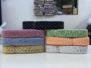 ชุดอาบายะผ้าลูกไม้ปักลายดอกไม้สไตล์ดูไบพรีเมียม  สำหรับสตรีชาวมุสลิม  ตกแต่งด้วยวัสดุรักษ์โลก เหมาะสำหรับงานกลางคืน ธุรกิจ หรือใส่ในบ้าน  ให้ลุคสง่างาม - Product Image 3