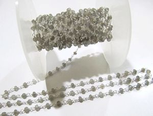 Cadena de cuentas facetadas de piedra lunar gris natural de 3-4 mm, cadena de cuentas tipo rosario - Product Image 3
