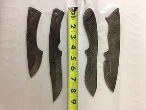 Couteau de chasse pliant en acier Damas de qualité industrielle OEM, personnalisable, à lame droite, manche en bois, cuir véritable, vente en gros - Product Image 5