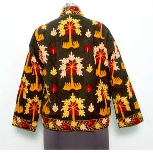 Chaqueta de mujer cálida para otoño/invierno con bordado floral, abrigo étnico hecho a mano, forro de algodón, estilo bohemio con logo frontal. - Product Image 4