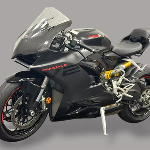 Motocicleta de segunda mano en venta 2024 Ducati Panigale V2 - Product Image 1