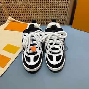 Chaussures de luxe pour hommes de qualité supérieure en gros, baskets en cuir de marque célèbre pour femmes, chaussures de luxe originales avec logo, baskets pour hommes - Product Image 3