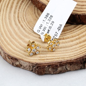 Pendientes de Oro Amarillo Sólido de 14K con Diamantes Naturales en Forma de Racimo Floral, Joyería Fina, Memoria Jewels - Product Image 4