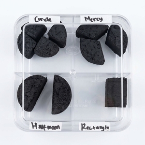 Carbón para Shisha en Varias Formas: Círculo, Media Luna, Rectángulo. Combustible de Carbón Seco Cubierto con Duración de 12 Meses para Uso en Hookah - Product Image 1