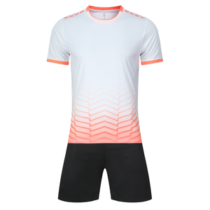 Uniformes de Fútbol Personalizados al por Mayor, Económicos, 100% Poliéster, Transpirables, para Hombre, Conjuntos de Camisetas de Fútbol con Impresión por Transferencia de Calor en la Parte Delantera - Product Image 5
