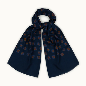 Bufandas cuadradas personalizadas Material ligero Ideal para promociones de marca Accesorios de moda con estilo - Product Image 3