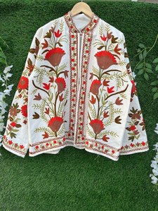 Veste d'hiver réversible en coton brodé Suzani, coupe-vent, florale, pour femme, unisexe, matelassée, faite à la main, longueur standard - Product Image 2