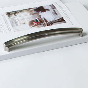 Tirador de Gabinete Moderno de Aleación de Zinc de Alta Resistencia con Diseño Ergonómico Curvo para Cocina, Comedor, Baño y Mesitas de Noche - Product Image 1