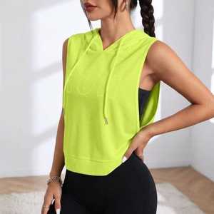 Débardeur de sport à capuche sans manches pour femme, léger, très extensible, avec logo personnalisable sur le devant - Product Image 5
