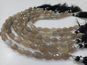 Perles de pierre de lune grise naturelle en forme de goutte d'eau, percées sur le côté, environ 7x10mm, brin de perles de 8 pouces de long - Product Image 2