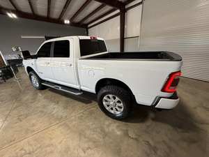 RAM 2500 Crew Cab Cummins 4x4 Usada del 2023 - Product Image 3