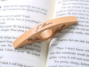 Soporte de Anillo para el Dedo para Leer Libros, Sujetador de Dedos de Madera - Product Image 2