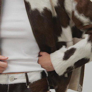 Chaqueta de Cuero Vacuno para Mujer del Mejor Fabricante, Diseño Personalizado, Corte Ajustado, para Usar en Invierno - Product Image 5