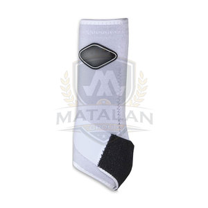 รองเท้าบูทม้าทนทาน วัสดุนุ่ม สวมใส่สบาย ดีไซน์น้ำหนักเบา ใช้งานง่าย - Product Image 2