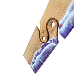 Planche à découper en bois côtier avec design océanique en résine, faite à la main pour la cuisine - Product Image 5