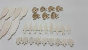 Colgantes de Hueso Tallados a Mano con Diseños de Animales (Tortuga, Pluma, Punta de Flecha) en Color Crema/Blanco/Blanco Hueso para la Creación de Joyería y Accesorios - Product Image 3