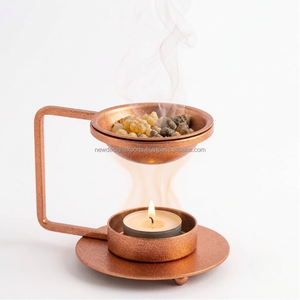 Brûleur à cire parfumée en laiton antique avec revêtement en poudre, récipient amovible, chauffe-huile aromatique pour bougie chauffe-plat, encens indien Agarwood, vente en gros - Product Image 1