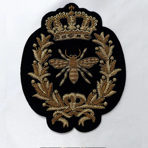 Écussons brodés sur mesure, badges tissés en tissu, appliques, patchs auto-agrippants pour vêtements, casquettes et sacs à dos - Product Image 1