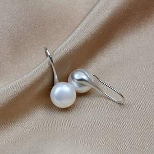 Boucles d'oreilles en perles d'eau douce de haute qualité, petites boucles d'oreilles, bijoux de qualité supérieure, fabrication d'usine, chaussures à talons hauts pour femmes, boucles d'oreilles Mantou - Product Image 4